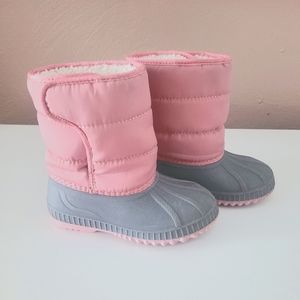 Old Navy Snow Boots